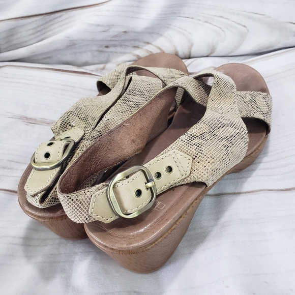 Dansko Jacinda Khaki Tan Snakeskin Leather Slingback Sandals Womens 37 Faux Wood - Picture 6 of 13